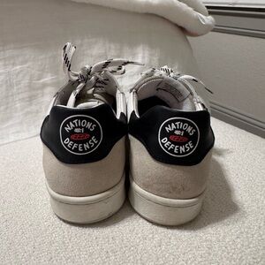 33.9 The Original Women’s Sneaker, Size 38 (8)